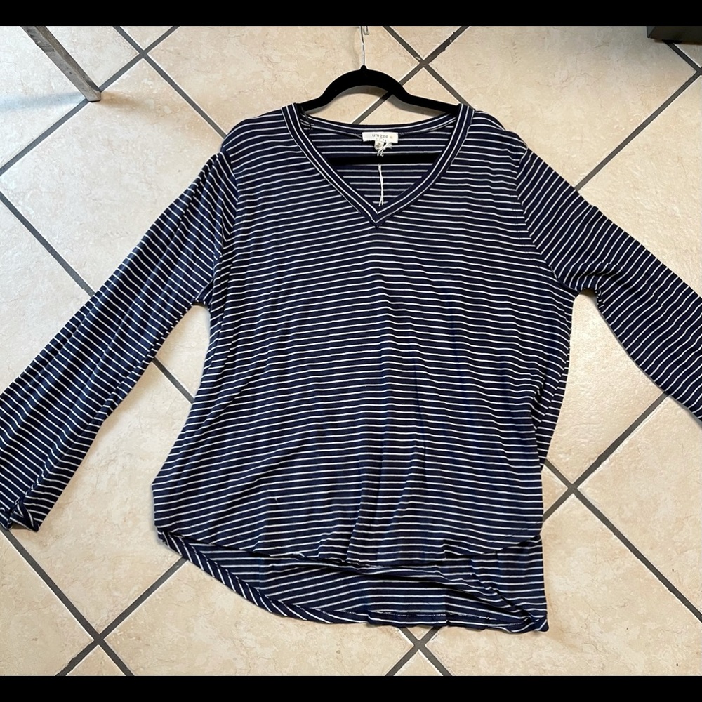 Umgee NWT Linen Blend Plus Size XL and 1X Top